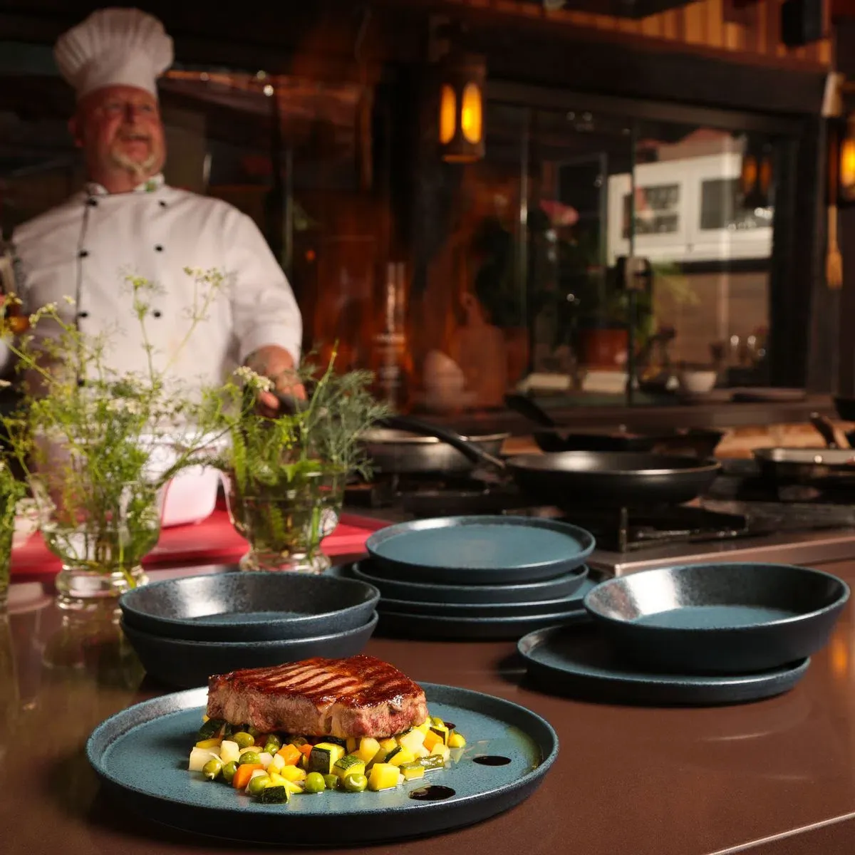 Innovadoras Tendencias en Platos y Emplatados que Transformarán tu Restaurante en 2023